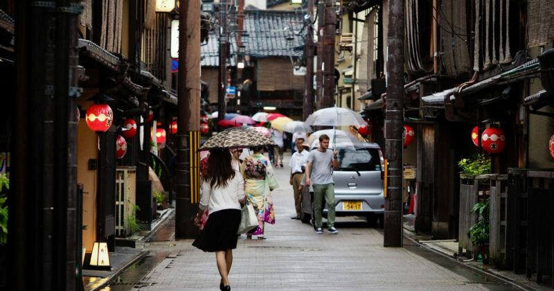 昭和50年祗園甲部歌舞練場周辺の画像です。